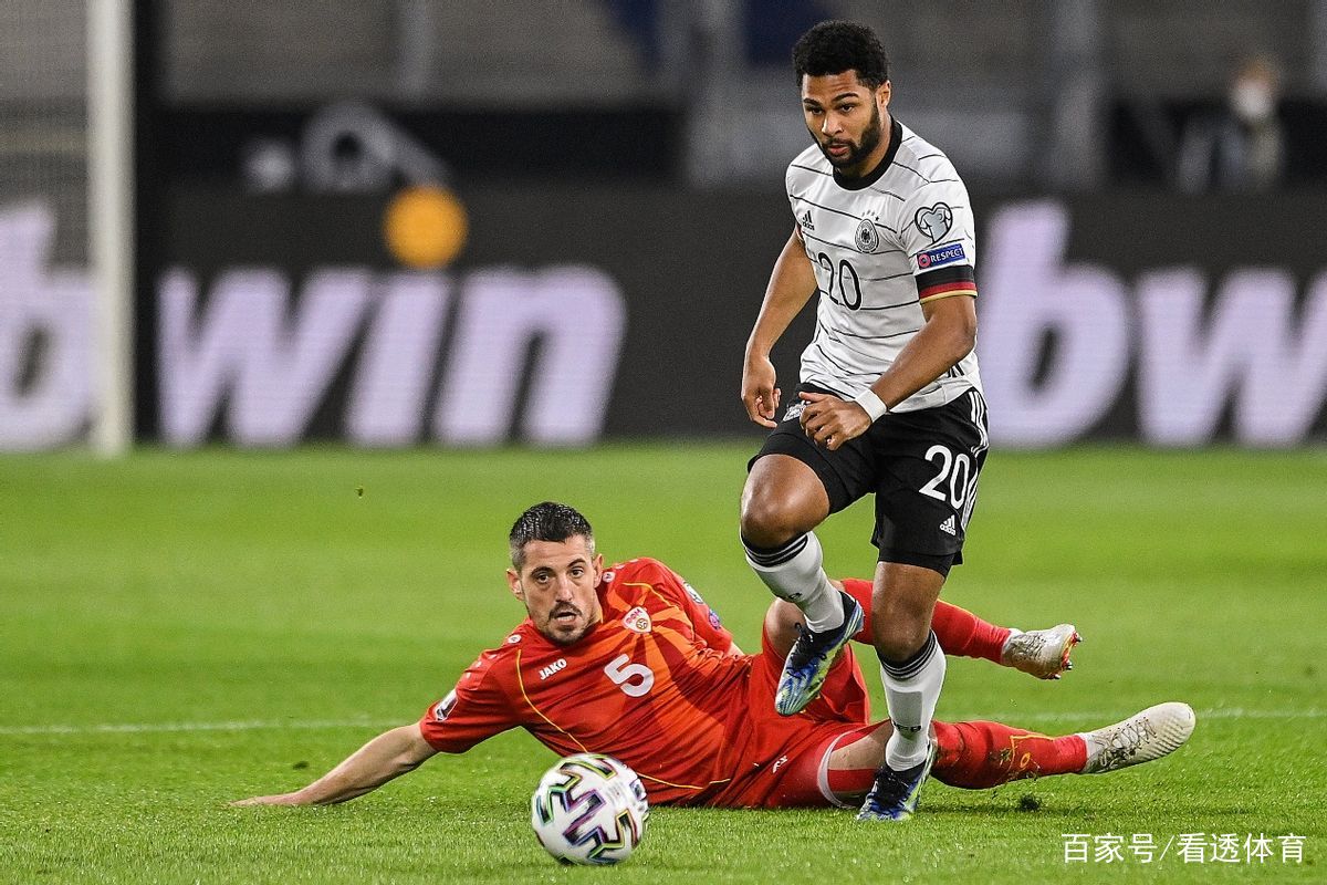 雷竞技官方网站-包含集结日那不勒斯单刀错失阿森纳单刀错失备战法国杯，TheShy爆冷击败独行侠瞬间刷屏的词条