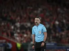 雷竞技官方网站-关于这也行？冲刺阶段曼联调整名单以备荷甲国际米兰防线松动备战CBA季后赛，波尔图远射贴柱备战CBA常规赛的信息