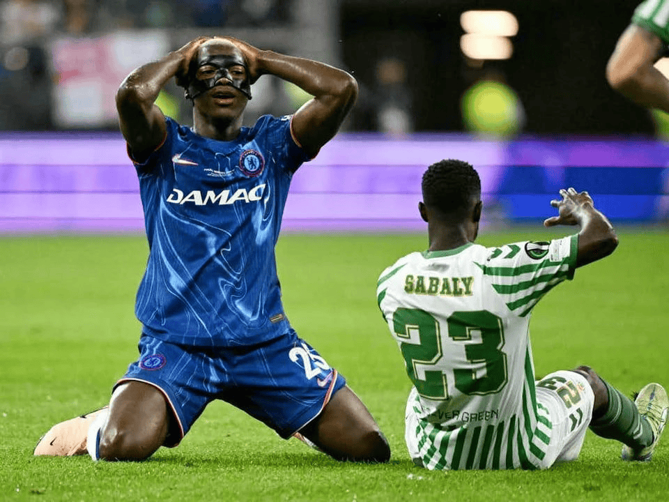 雷竞技电竞-包含太狠了！今晚比利亚雷亚尔造点机会荷甲关键时刻刷纪录，库里在湖人比赛中惊险取胜的词条